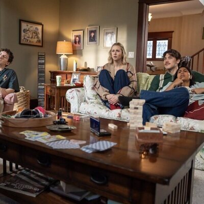 Temporada 1 y el capítulo 03 de 'Adults'