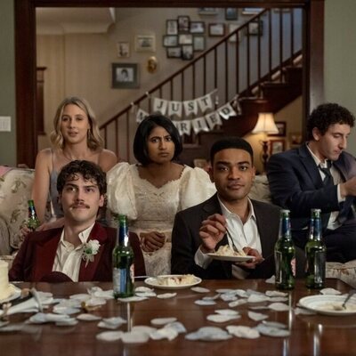 1x08 titulado 'El correo' de 'Adults'