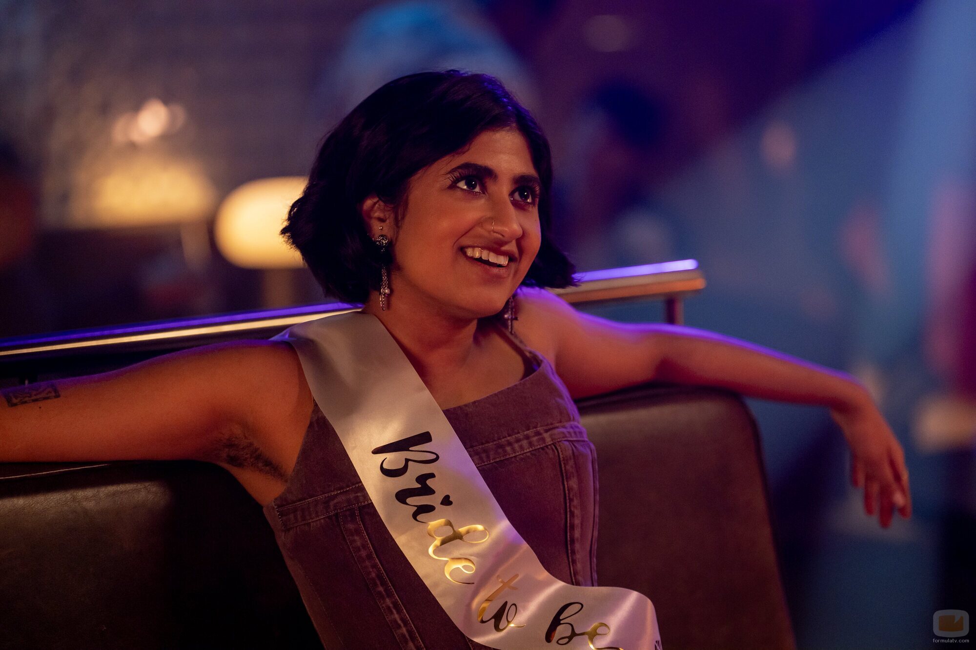 Amita Rao en Capítulo 8 titulado 'El correo' de 'Adults'