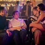 1x08 'El correo' de 'Adults'