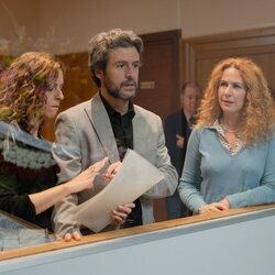 Pilar, Chemi y Milagros, en la temporada 3 de 'Muertos S.L.'