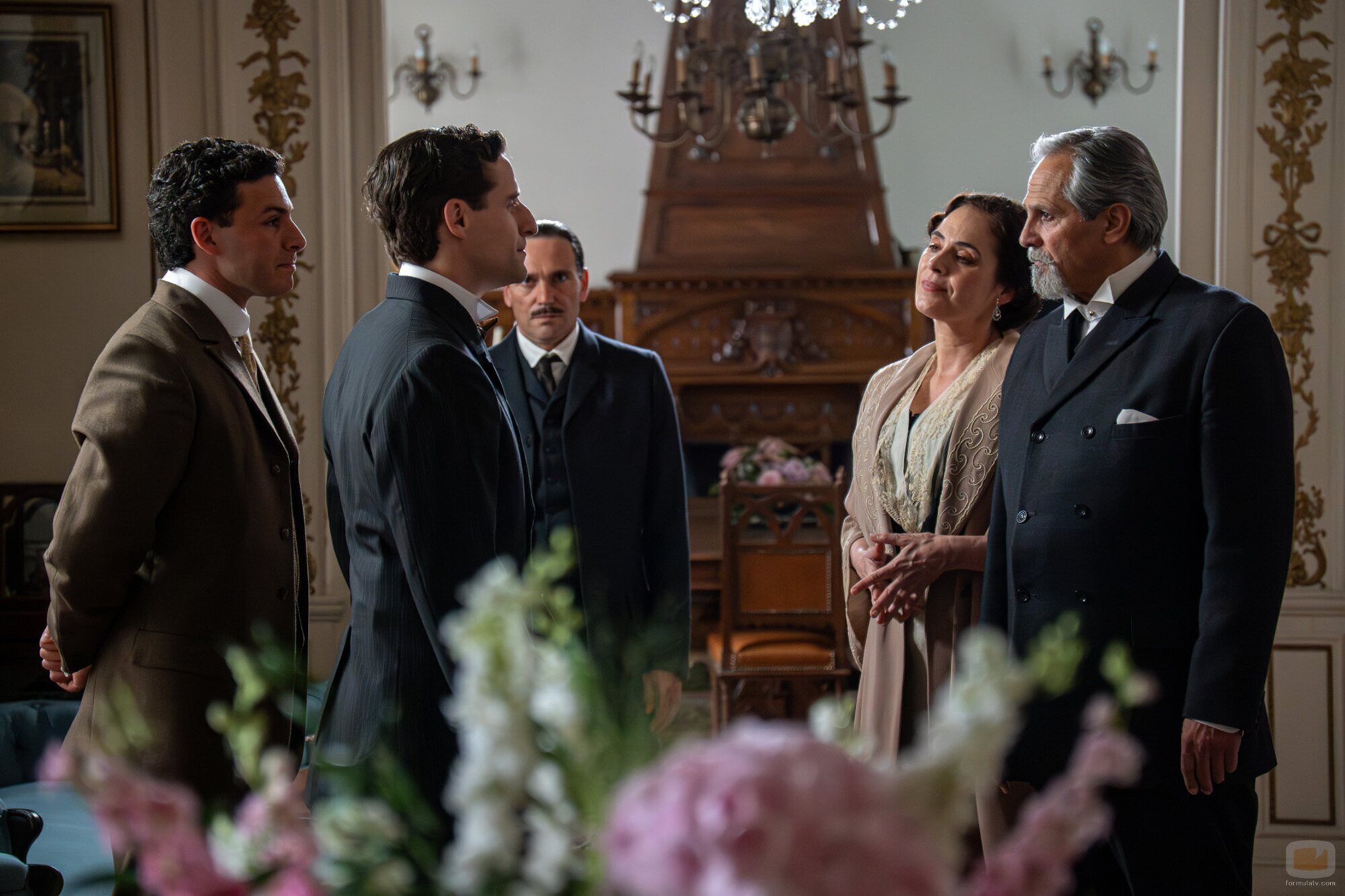 Carlos de Austria y Enrique Fortún en Capítulo 144 titulado 'Martes 15 de julio de 2025' de 'La promesa'