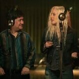 Secun de la Rosa y Natalia de Molina en 1x04 titulado 'Quiero la cabeza de Paco Porras' de 'Superestar'