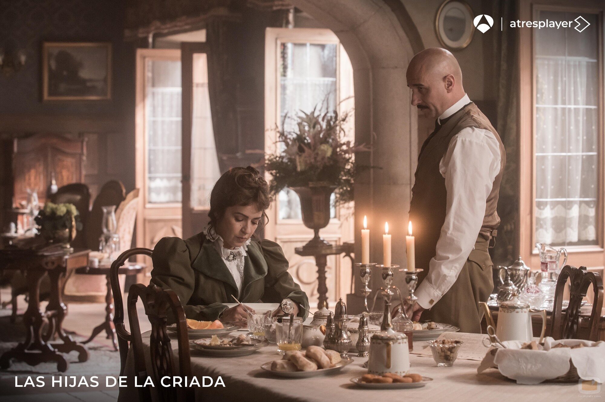 Verónica Sánchez y Alain Hernández en 'Las hijas de la criada'