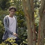Christopher Briney en la temporada 1 y el capítulo 01 de 'El verano en que me enamoré'