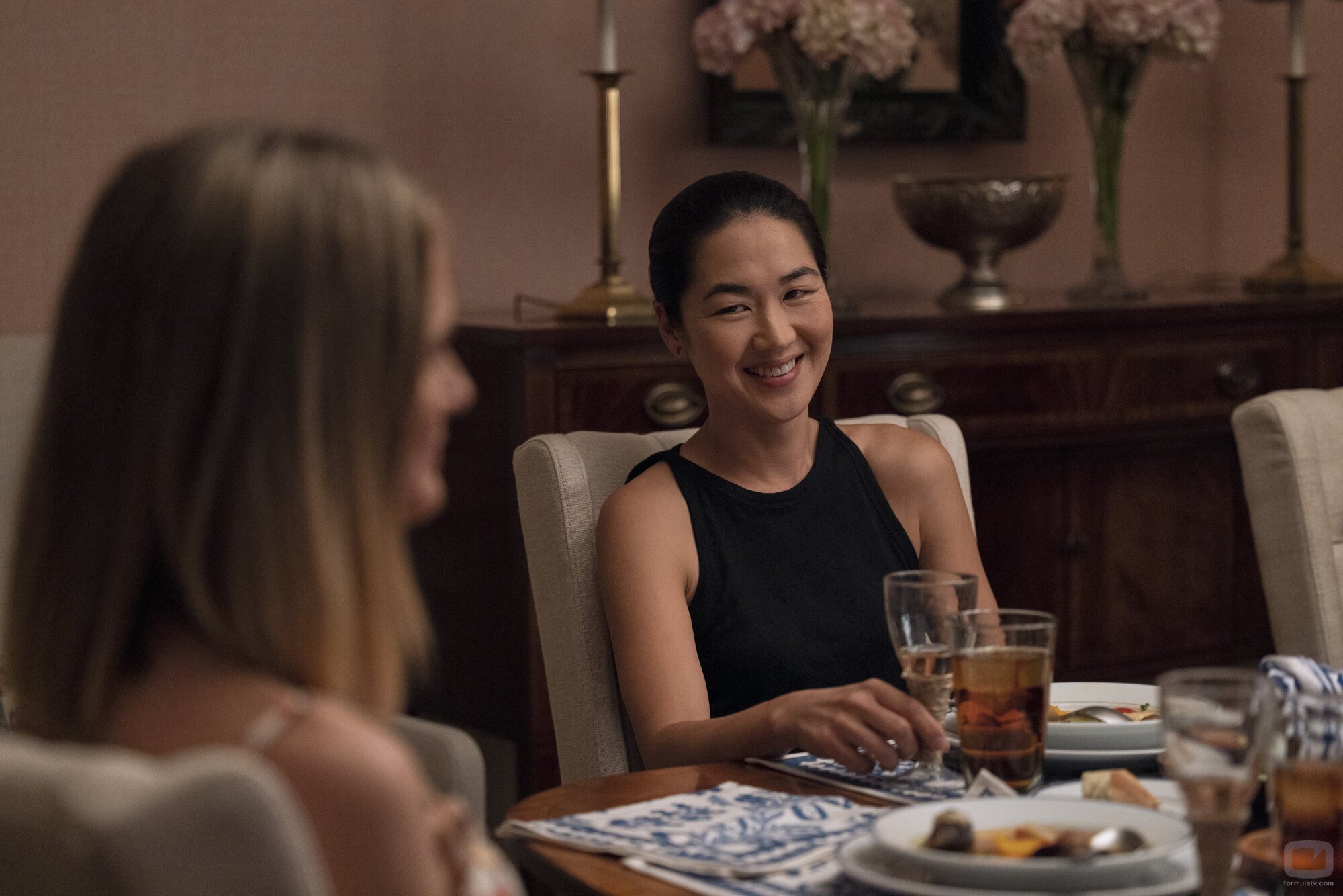 Jackie Chung en la temporada 1 y el capítulo 01 de 'El verano en que me enamoré'