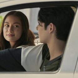 Lola Tung y Sean Kaufman en 'Vestido de verano' de 'The Summer I Turned Pretty'