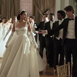 Lola Tung y Christopher Briney en 1x07 'Amor de verano' de 'El verano en que me enamoré'