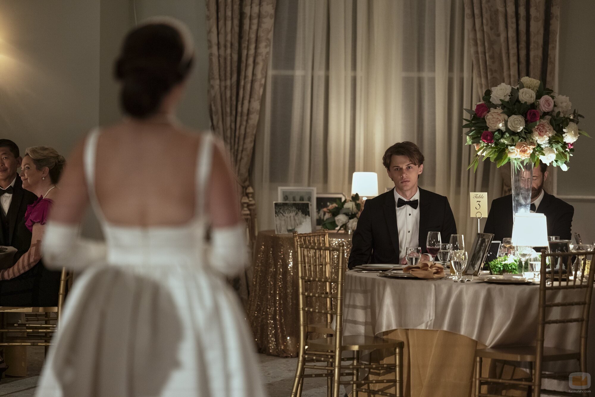 Christopher Briney en 1x07 titulado 'Amor de verano' de 'El verano en que me enamoré'