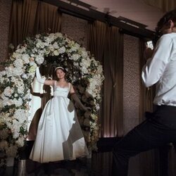 Lola Tung en 'Amor de verano' de 'The Summer I Turned Pretty'