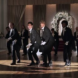 Gavin Casalegno y Sean Kaufman en la temporada 1 y el capítulo 07 de 'El verano en que me enamoré'