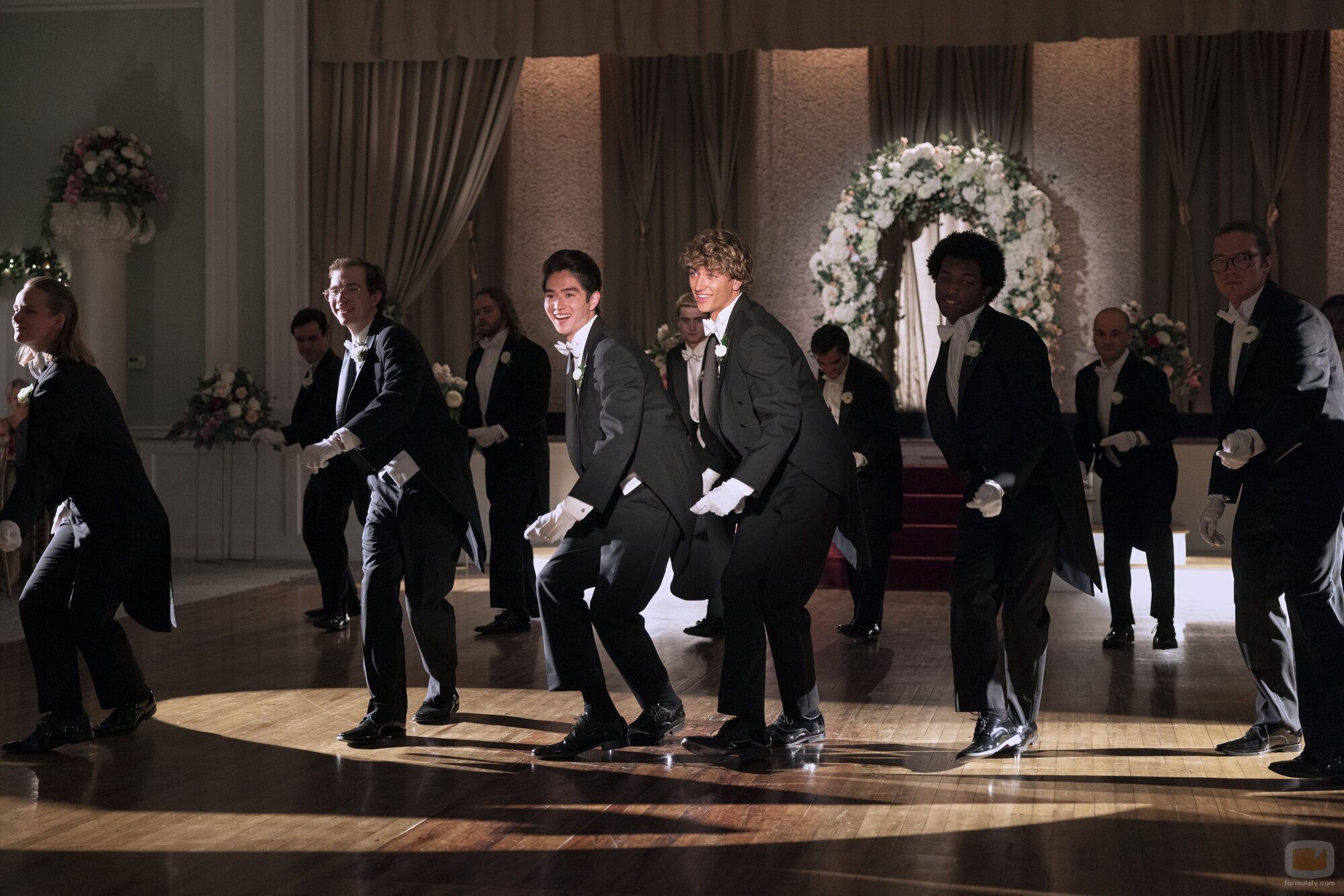 Gavin Casalegno y Sean Kaufman en la temporada 1 y el capítulo 07 de 'El verano en que me enamoré'