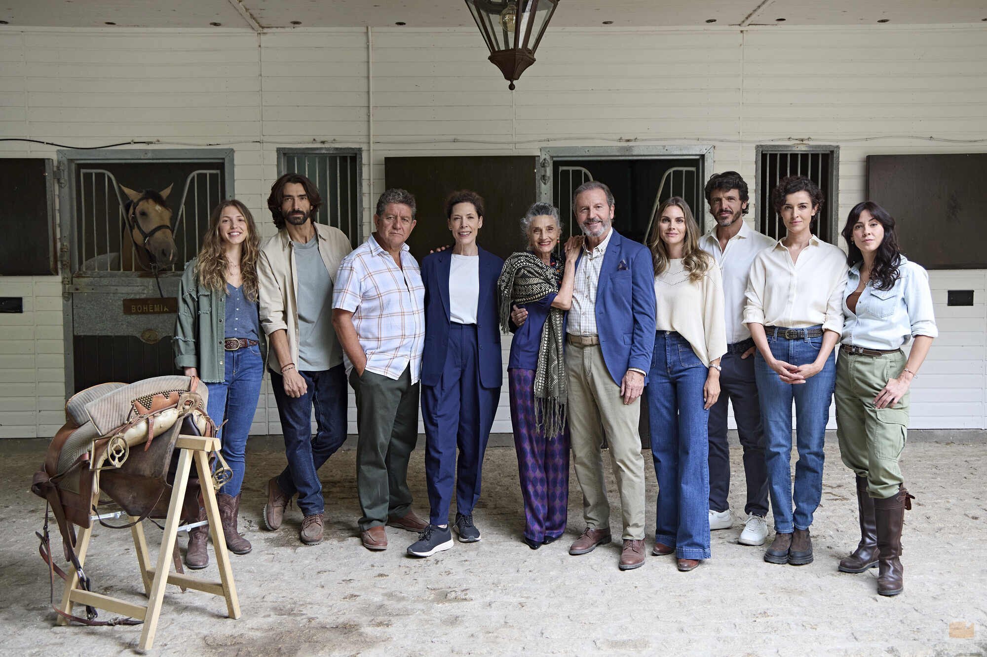 Reparto de 'Pura Sangre' en la presentación de la serie