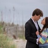 Lola Tung y Christopher Briney en la temporada 2 y el capítulo 01 de 'El verano en que me enamoré'