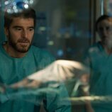 Lluís, a través del cristal, en la temporada 2 de 'Respira'