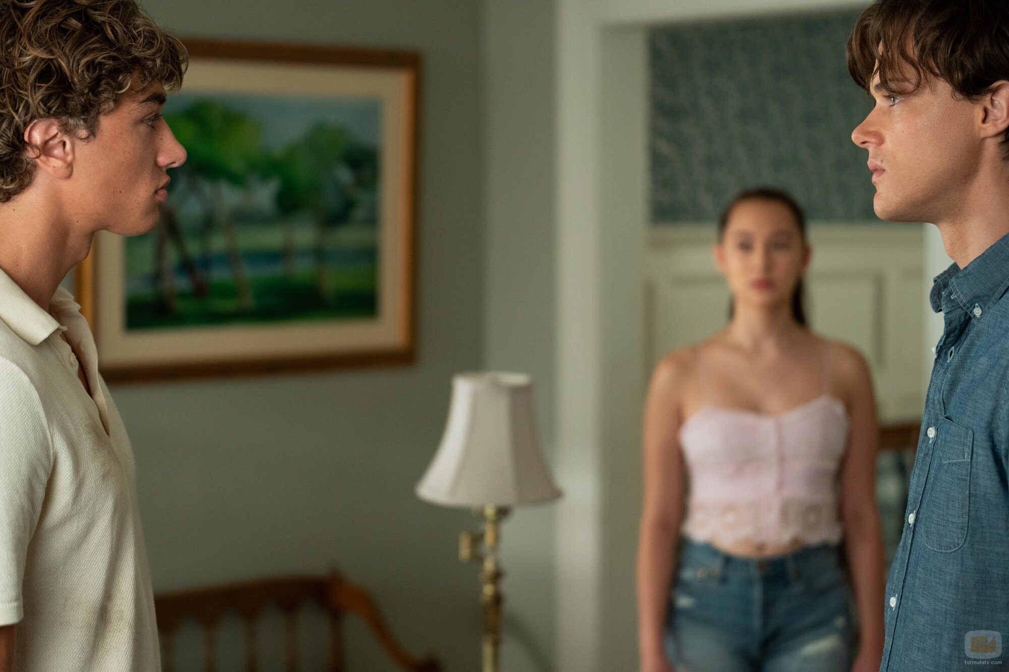 Christopher Briney y Gavin Casalegno en la temporada 2 y el capítulo 02 de 'El verano en que me enamoré'