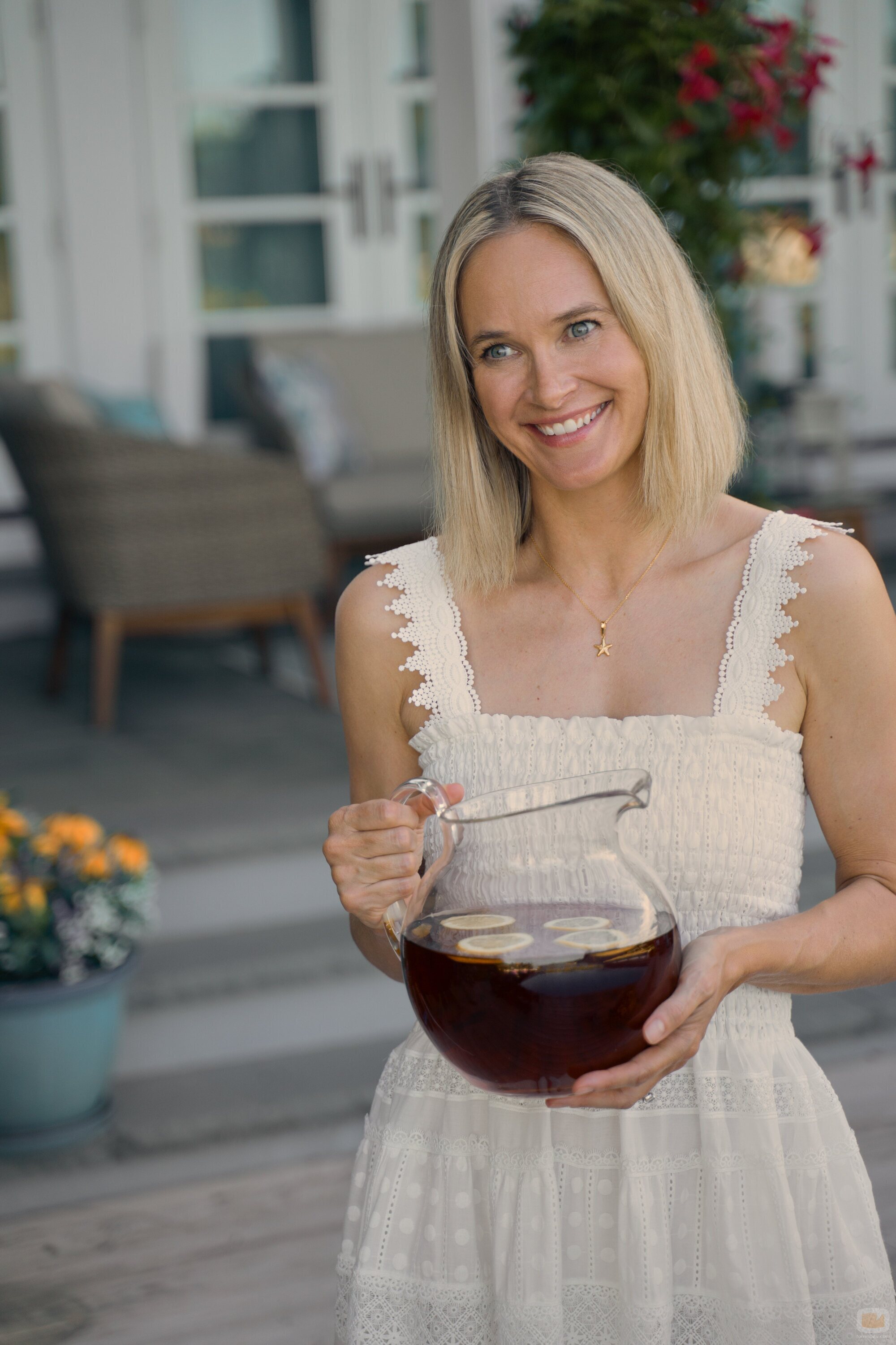Rachel Blanchard en 2x02 titulado 'Escena de amor' de 'El verano en que me enamoré'