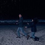 Christopher Briney en 'Escena de amor' de 'The Summer I Turned Pretty'