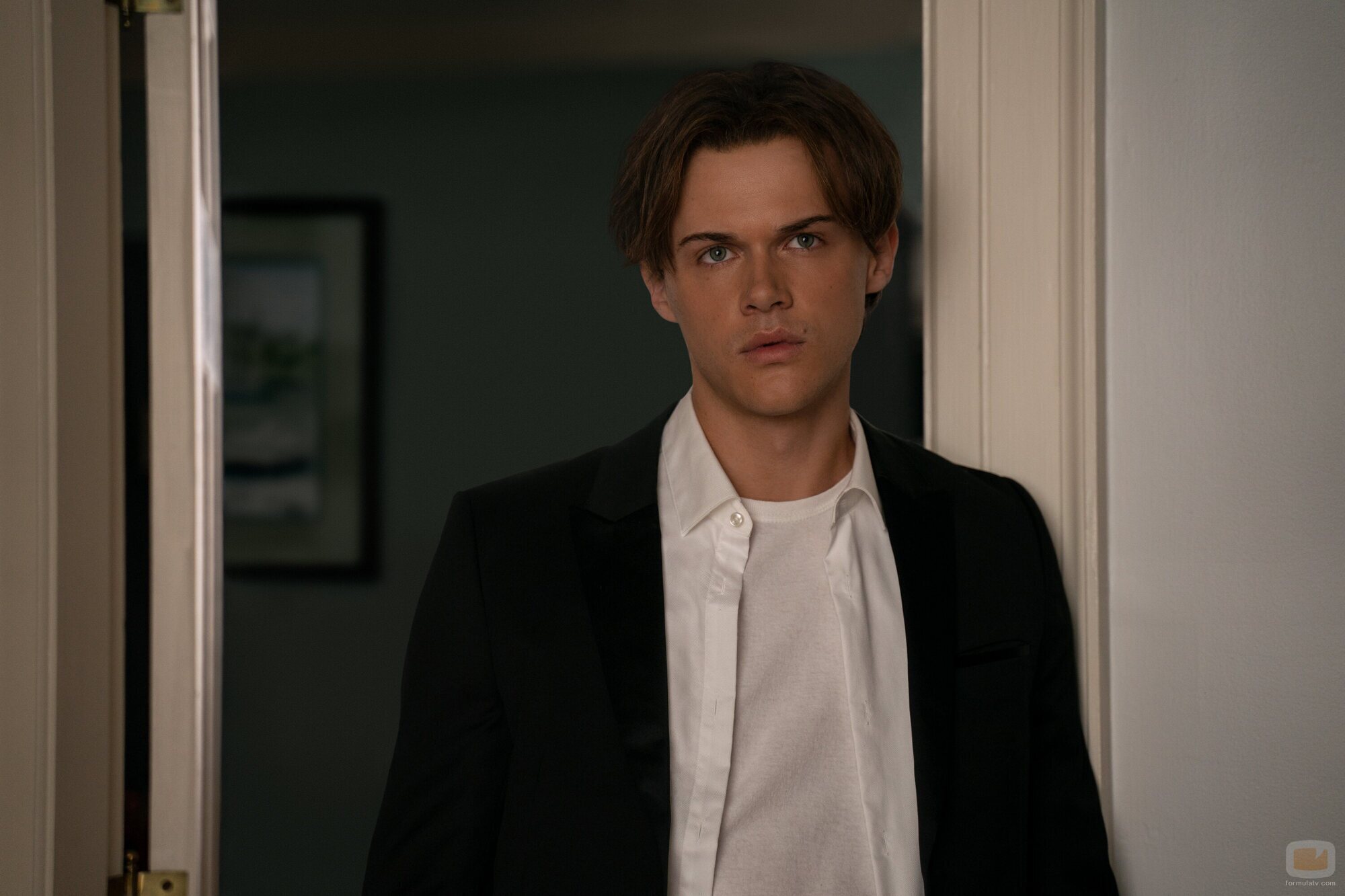 Escena de Christopher Briney en el 2x02 de 'El verano en que me enamoré'