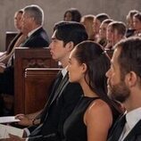 Lola Tung y Sean Kaufman en 'Amor enfermo' de 'El verano en que me enamoré'