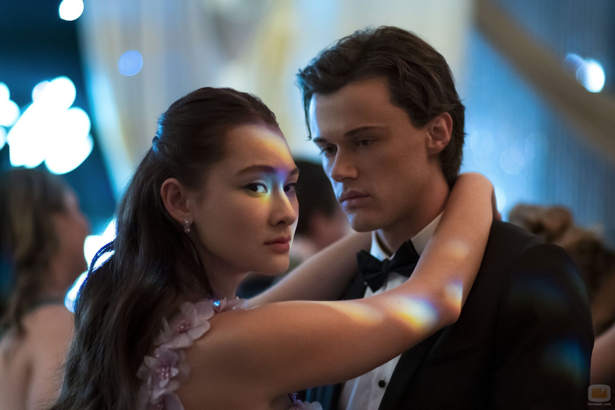 Lola Tung y Christopher Briney en el 2x03 de 'The Summer I Turned Pretty'