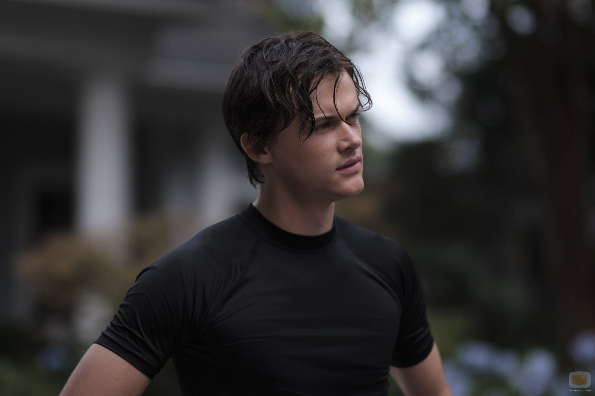 Christopher Briney en el 2x03 de 'El verano en que me enamoré'