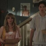 Imagen de Sean Kaufman y Rain Spencer en el 2x03 de 'El verano en que me enamoré'