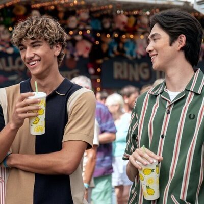 Gavin Casalegno y Sean Kaufman en el 2x04 de 'The Summer I Turned Pretty'