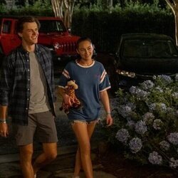 Lola Tung y Christopher Briney en el 2x04 de 'The Summer I Turned Pretty'