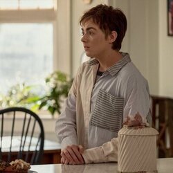 Elsie Fisher en 2x04 'Juego de amor' de 'El verano en que me enamoré'