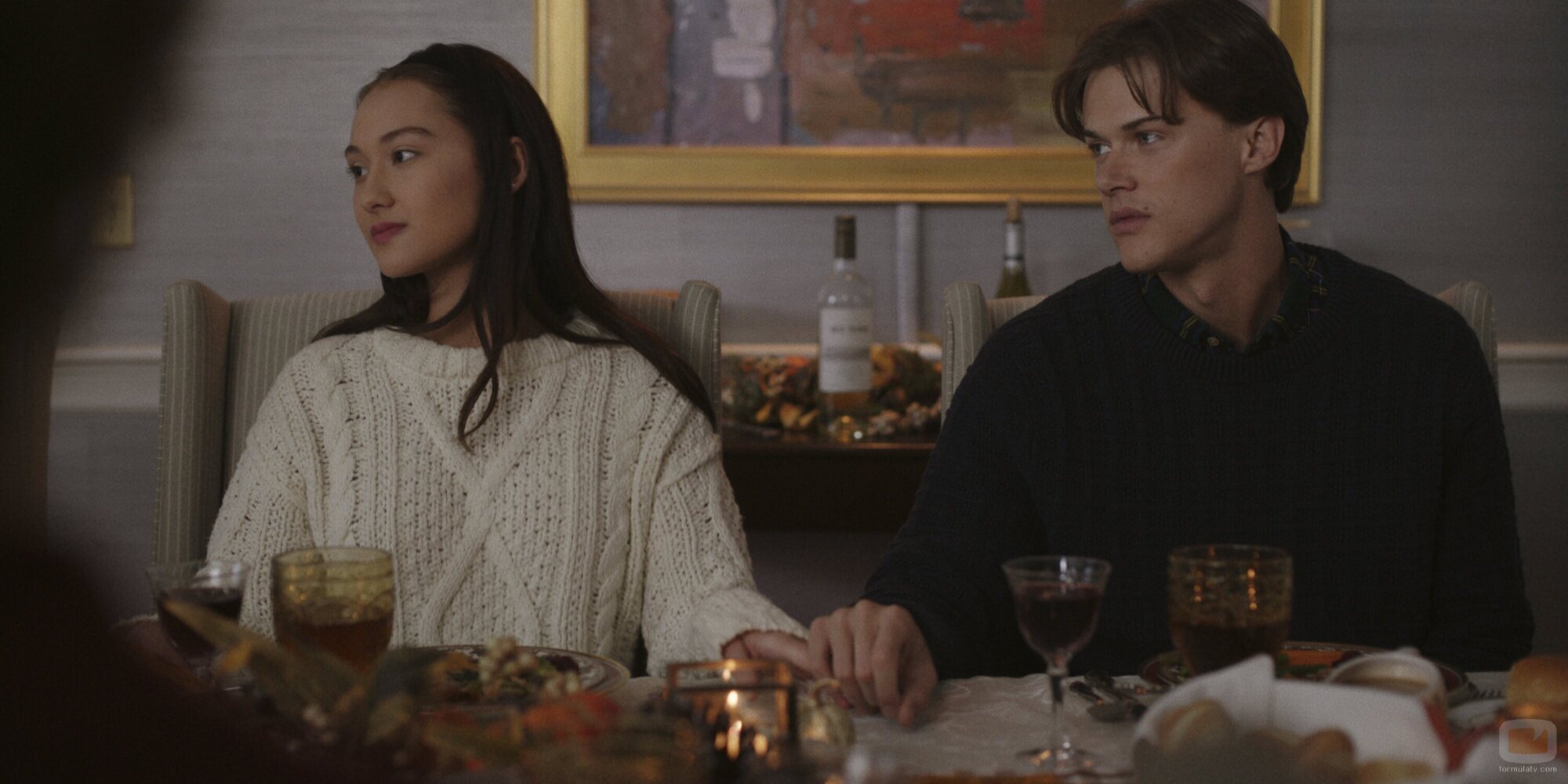 Lola Tung y Christopher Briney en 2x05 titulado 'Amor tonto' de 'El verano en que me enamoré'