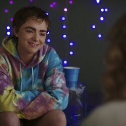 Elsie Fisher en el 2x07 de 'El verano en que me enamoré'