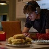 Christopher Briney en el 2x07 de 'The Summer I Turned Pretty'