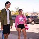 Sean Kaufman y Rain Spencer en 'Triángulo amoroso' de 'El verano en que me enamoré'