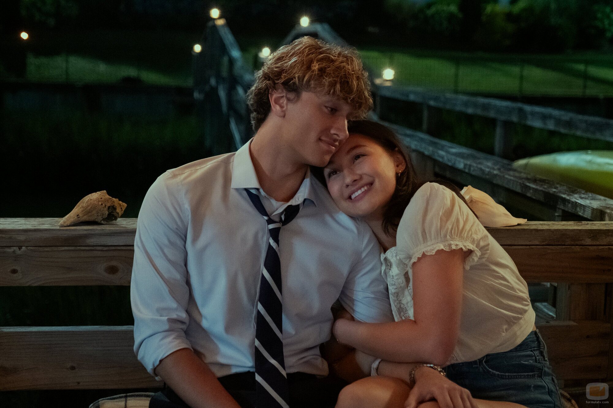 Lola Tung y Gavin Casalegno en 3x05 'El último baile' de 'El verano en que me enamoré'