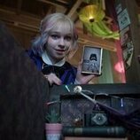 Emma Myers en Capítulo 2 titulado 'Más vale diablo triste que conocido' de 'Miércoles'