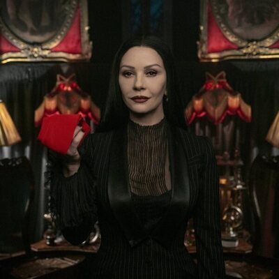 Catherine Zeta-Jones en el 2x03 de 'Wednesday'