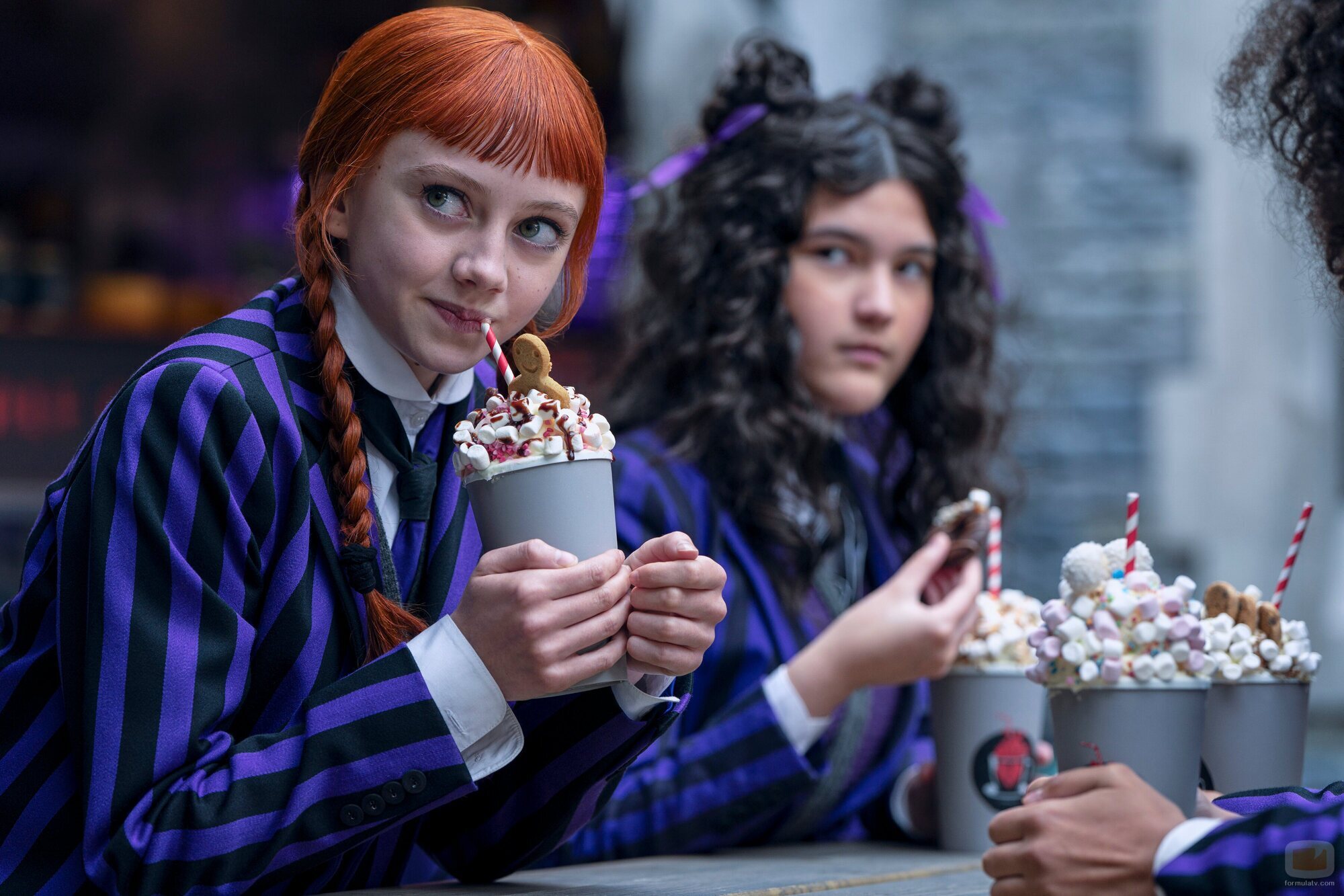 Evie Templeton en 2x03 titulado 'La llamada de la tristeza' de 'Miércoles'
