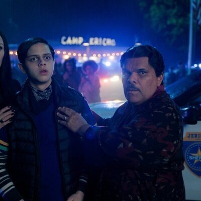 Capítulo 3 titulado 'La llamada de la tristeza' de 'Miércoles'