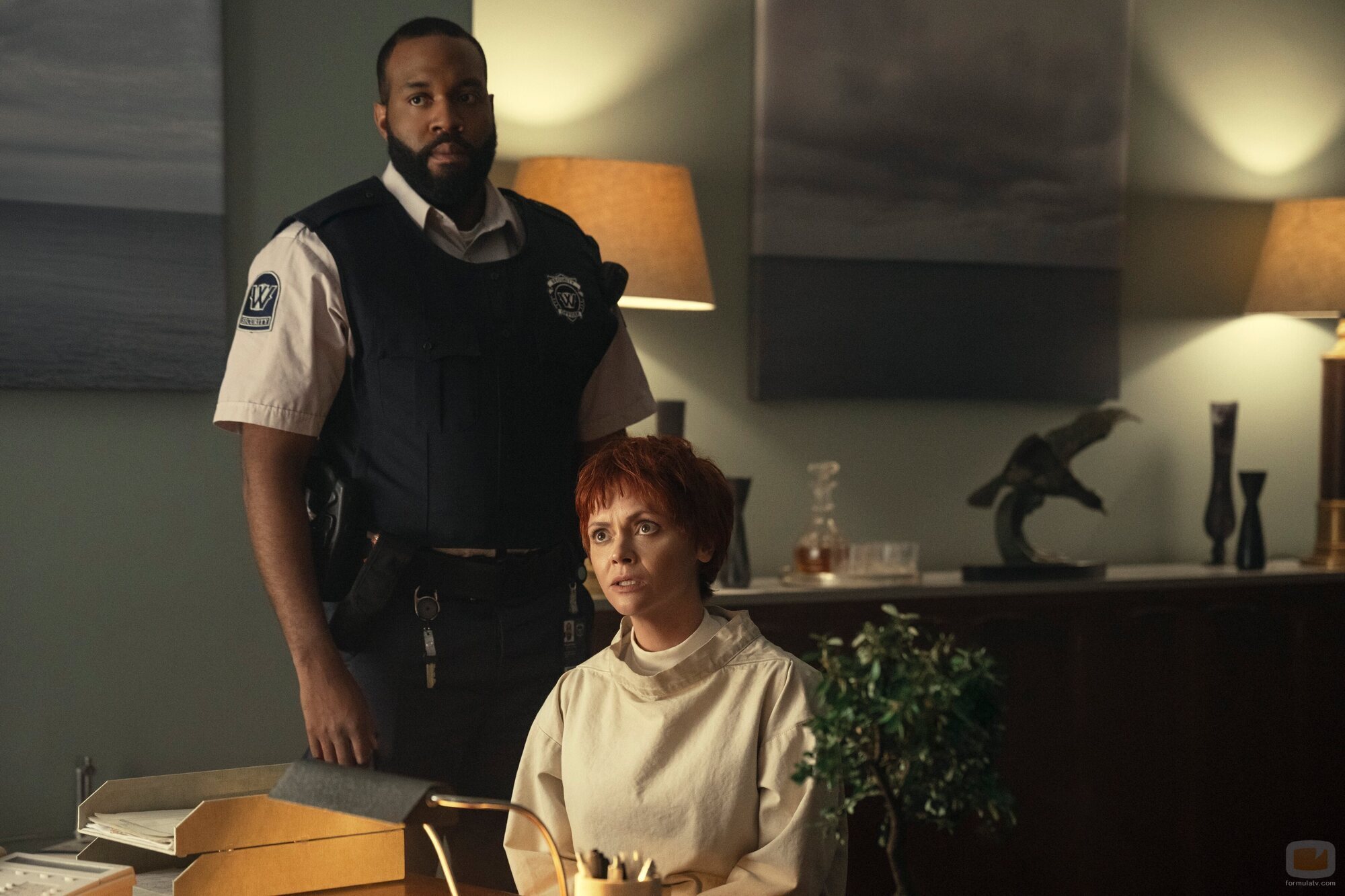 Christina Ricci en la temporada 2 y el capítulo 04 de 'Miércoles'