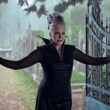 Joanna Lumley en 'Si las tristezas hablaran' de 'Wednesday'