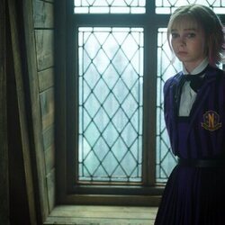 Emma Myers en el 2x04 de 'Wednesday'