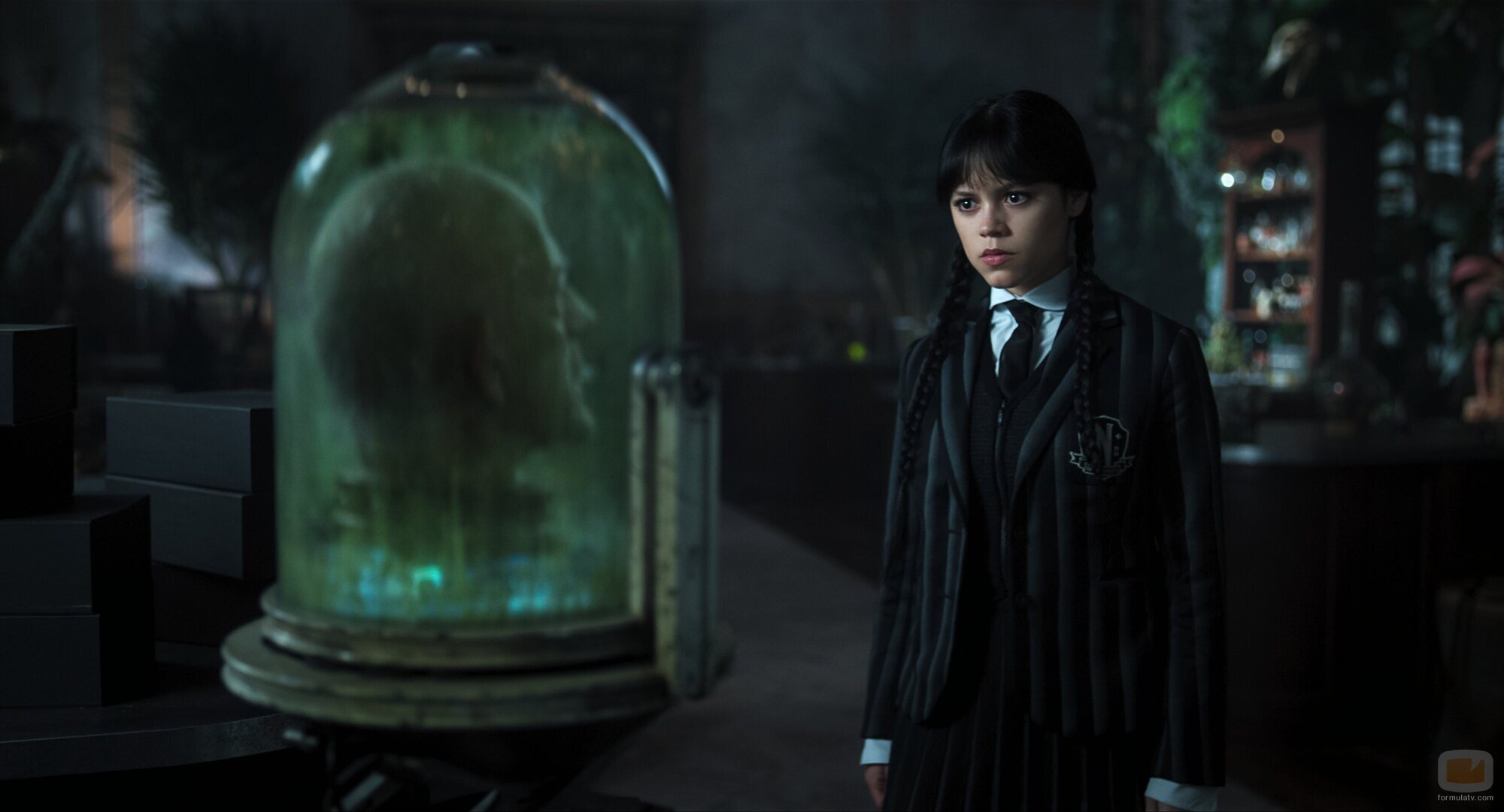 Jenna Ortega en 2x04 titulado 'Si las tristezas hablaran' de 'Miércoles'