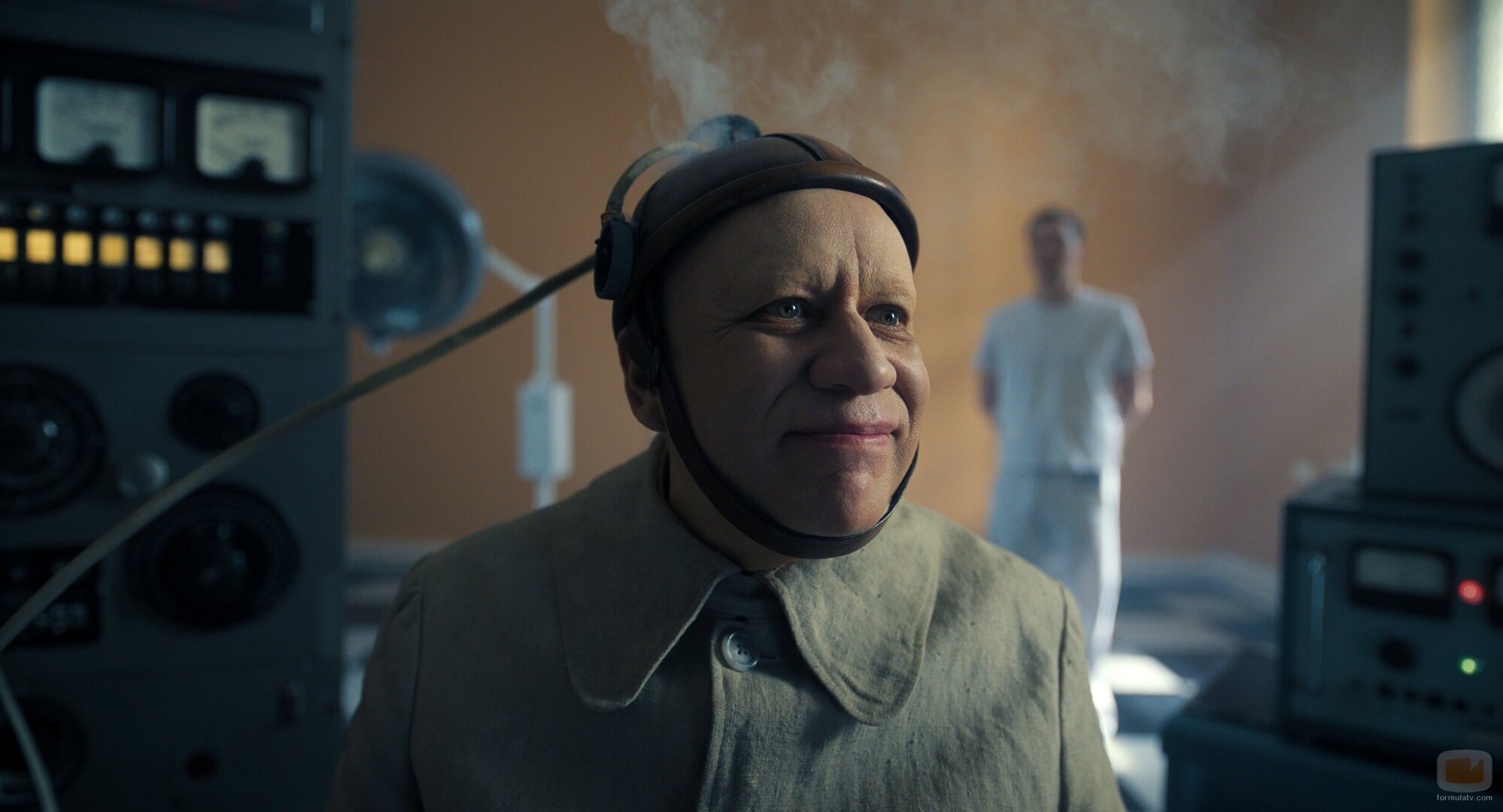 Fred Armisen en Capítulo 4 titulado 'Si las tristezas hablaran' de 'Miércoles'