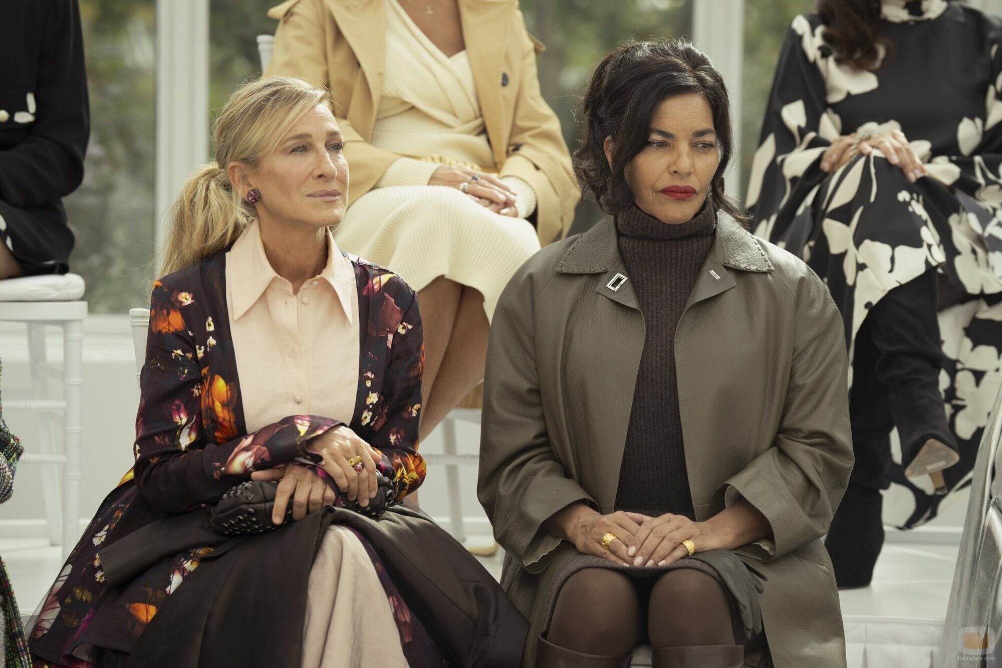 Sarah Jessica Parker y Sarita Choudhury en Capítulo 12 titulado 'Fiesta para una' de 'And Just Like That...'