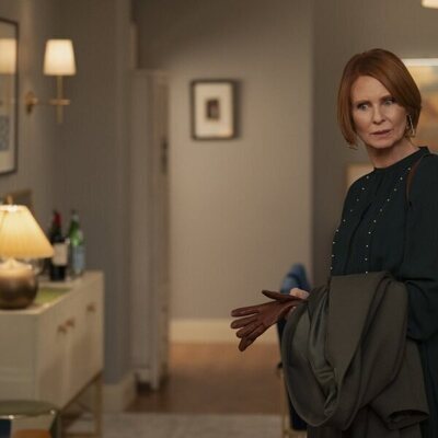 Cynthia Nixon en Capítulo 12 titulado 'Fiesta para una' de 'And Just Like That...'