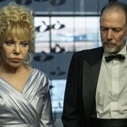 Cecilia Roth y Martxelo Rubio en la temporada 1 y el capítulo 05 de 'Furia'