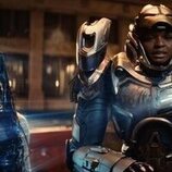 Lyric Ross y Dominique Thorne en 'Que la Natalie real se levante' de 'Ironheart'