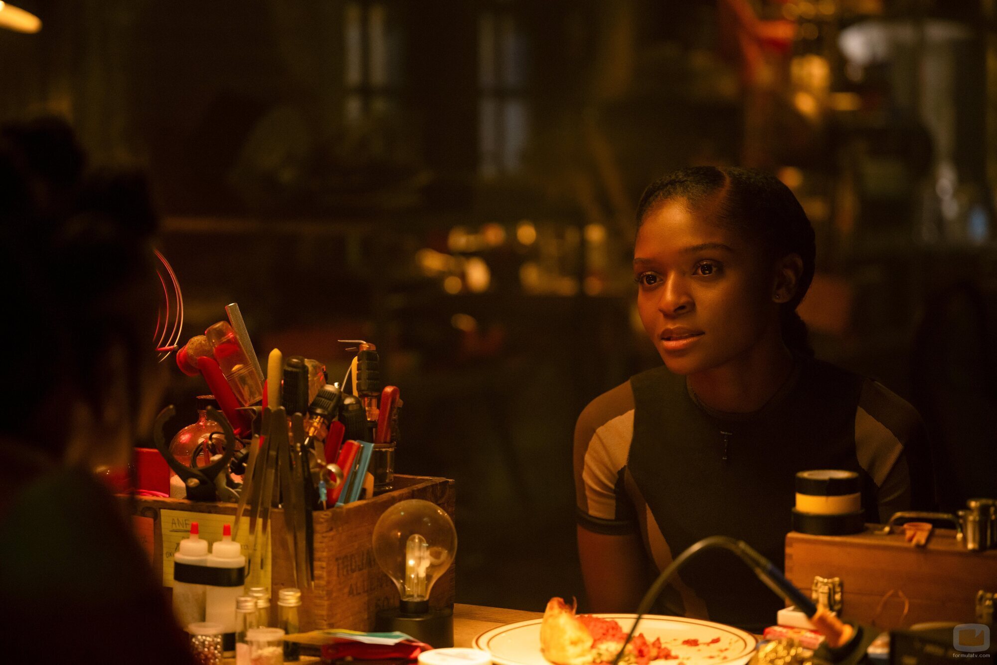 Dominique Thorne en Capítulo 2 titulado 'Que la Natalie real se levante' de 'Ironheart'