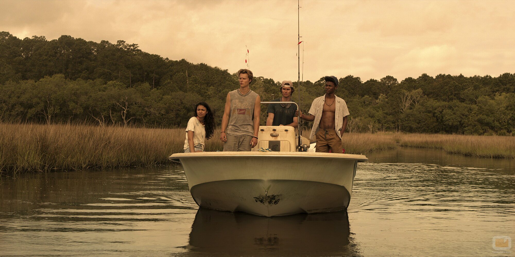 Still de 1x01 titulado 'Piloto' de 'Outer Banks'